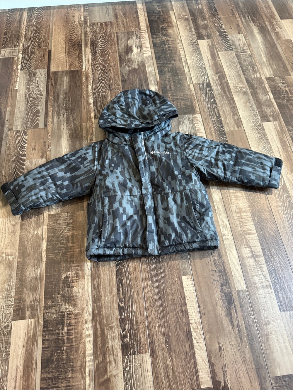 Columbia Kids Black &‎ Gray Camo Puffer Jacket with Hood